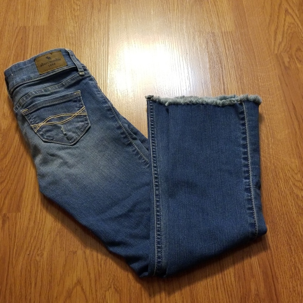 Abercrombie Jeans Crop Flare